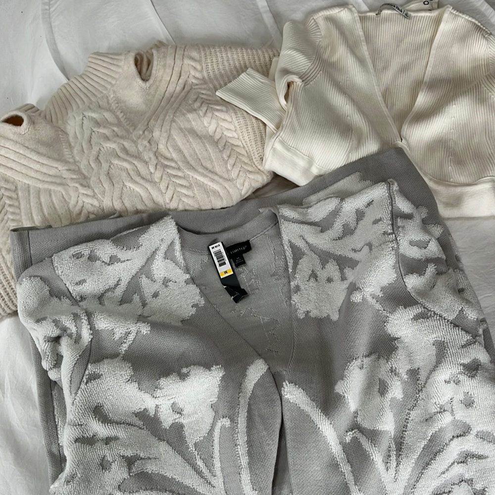 Women’s sweater lot Limited Abercrombie Express